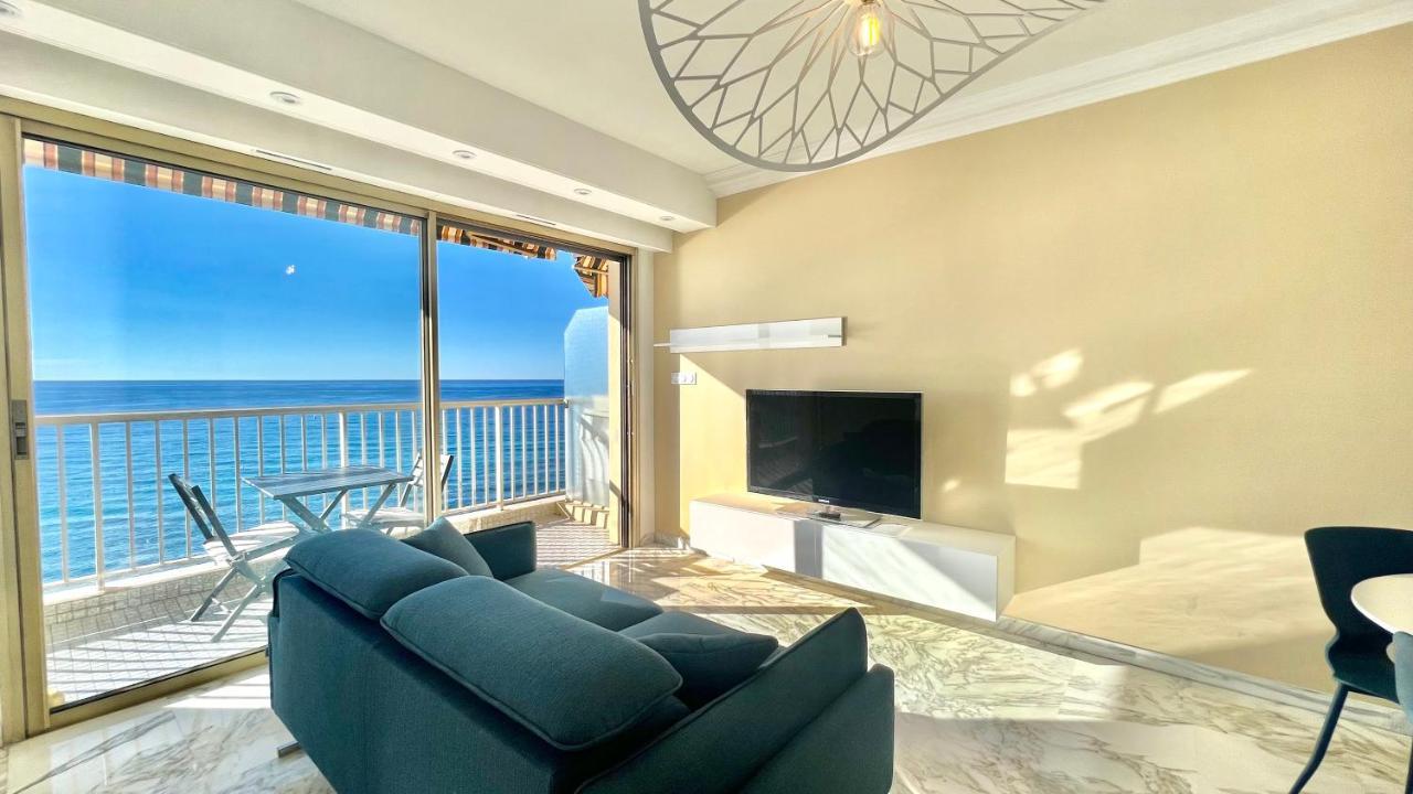 Seaviews By Jenni Menton, La Suite, Superbe Front De Mer, Top Emplacement Avec Terrasse Et Parking! Dış mekan fotoğraf