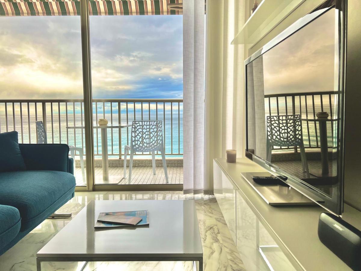 Seaviews By Jenni Menton, La Suite, Superbe Front De Mer, Top Emplacement Avec Terrasse Et Parking! Dış mekan fotoğraf