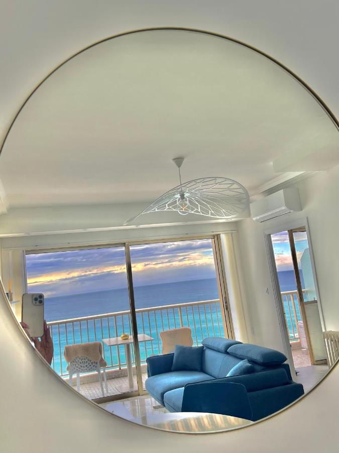 Seaviews By Jenni Menton, La Suite, Superbe Front De Mer, Top Emplacement Avec Terrasse Et Parking! Dış mekan fotoğraf
